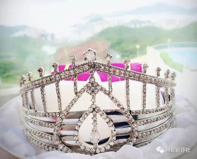 tvb|十周年！TVB拿督千金发文感慨选秀到入行 却被网友催婚