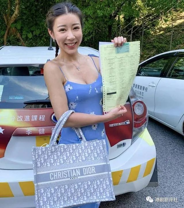 陈婉衡|TVB咪神与男友做高难度健身 疑曝光男友侧面惹对方不开心