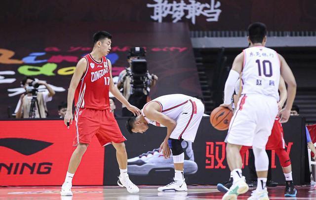 cba半决赛|CBA半决赛对决！辽宁战新疆稳操胜券，北京能否挺进决赛全看阿联