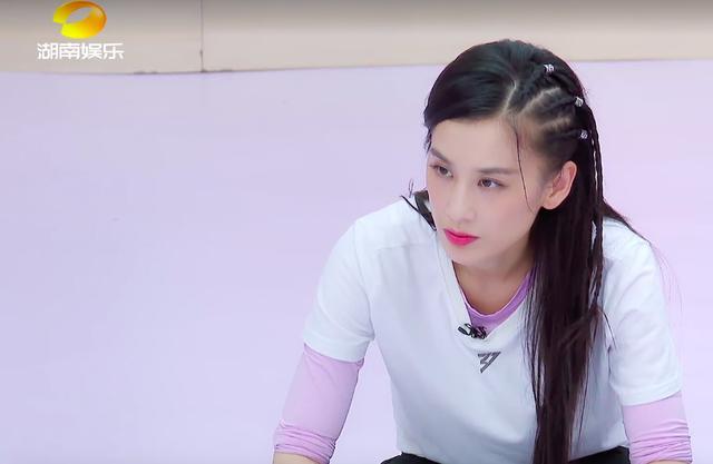 张雨绮|张雨绮：挑男人不行，管女人有招，收服伊能静，差一点洗白蓝盈莹