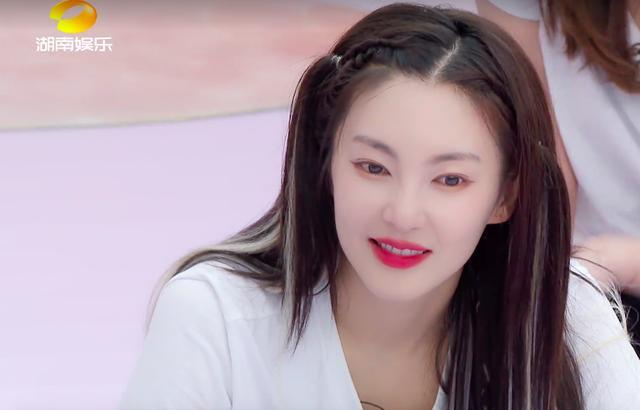 张雨绮|张雨绮：挑男人不行，管女人有招，收服伊能静，差一点洗白蓝盈莹