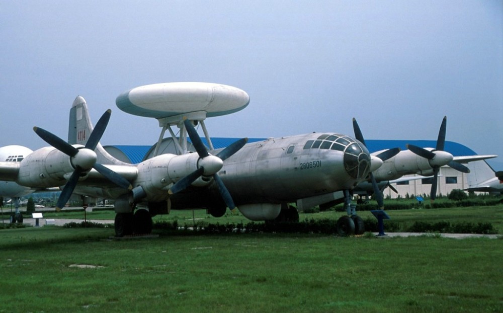 (中国的空警1号飞机来自苏联图4轰炸机作为平台)