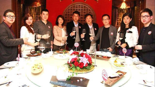 请客吃饭有"套路",学会这3点,人脉越来越广