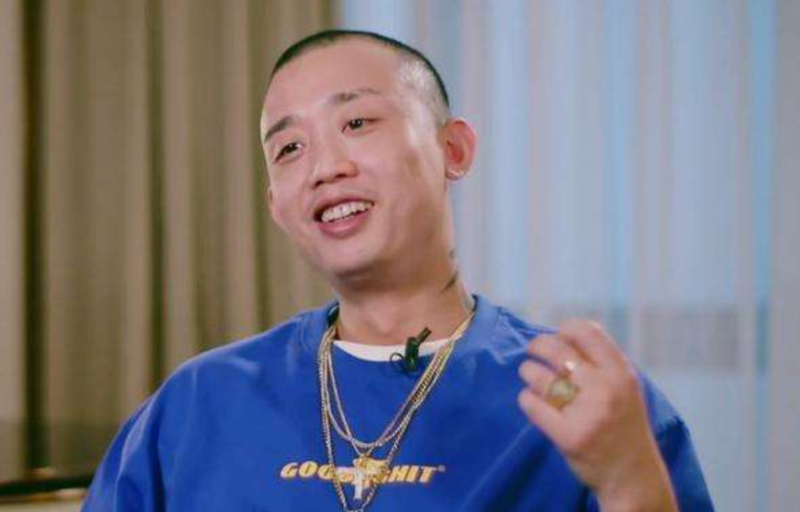 张靓颖|可怜的张靓颖，被新说唱选手喷成“筛子”，和当年邓紫棋如出一辙