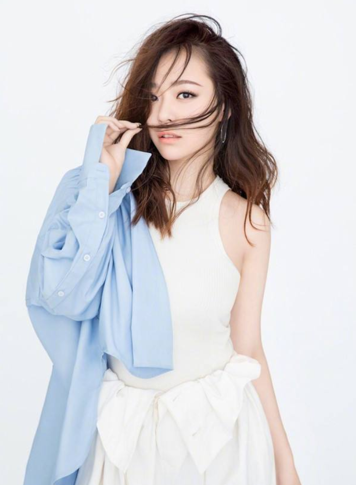 张靓颖|可怜的张靓颖，被新说唱选手喷成“筛子”，和当年邓紫棋如出一辙