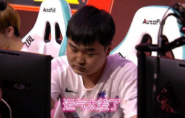 LPL比分：FPX以2-0战胜DMO，VG、EDG无缘季后赛！