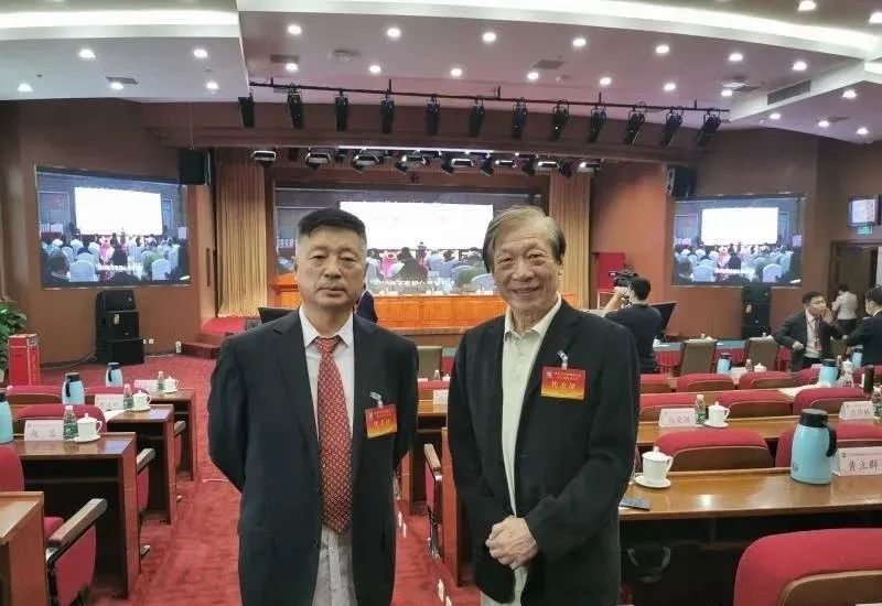 刘佳维|刘佳维：从邮递员到集邮家，有梦想谁都了不起！