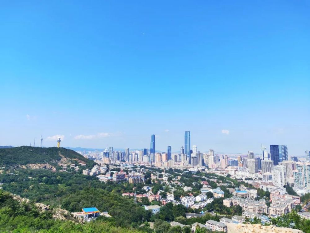 08 / 04 07 : 01 旅行和写诗 企鹅号 分享 评论 0 炮台山在大连中山区