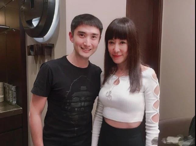 罗霈颖|罗霈颖死亡系自杀：穿睡衣仰躺床上离世，警方现场发现安眠药