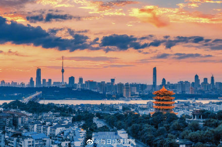 重庆|上半年十大消费城市出炉：上海遥遥领先 重庆跻身前三