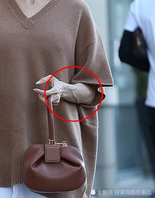 安吉丽娜·朱莉|朱莉罕见带儿子诺克斯上街 小臂青筋暴露健康状况令人担忧