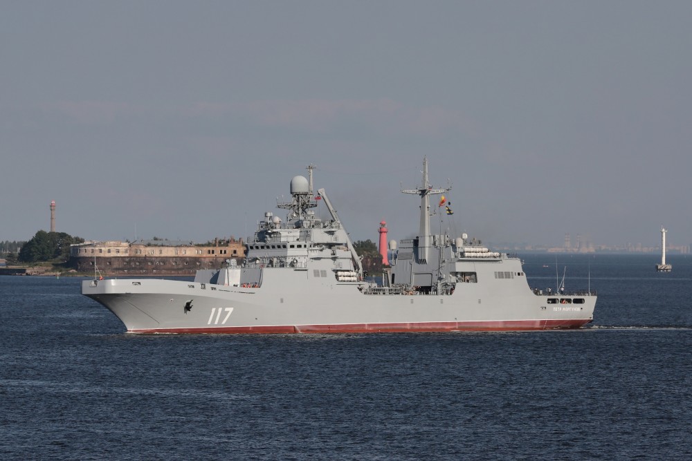 号", 21631型小型导弹舰563"谢尔普霍夫"号,20381型护卫舰532"勇敢"号