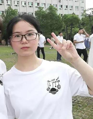 考古|留守女孩676分报北大考古却被喷没“钱”途背后大佬纷纷出来撑腰