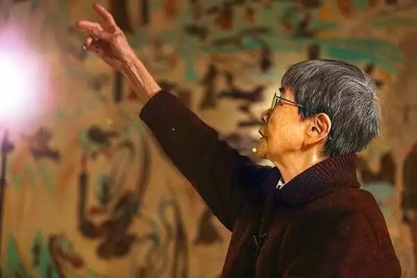 考古|留守女孩676分报北大考古却被喷没“钱”途背后大佬纷纷出来撑腰