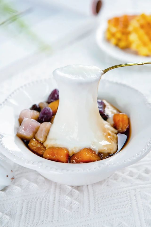 红糖芋圆麻薯可以拉丝的糖水麻薯有口锅就能做