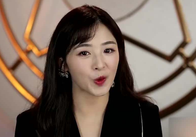 张含韵|《姐姐》再曝魔鬼剪辑，张含韵无辜被网暴数周，孟佳直播澄清真相