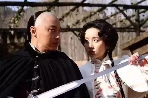 金庸|金庸最厌恶的姓氏，他笔下这个姓氏无一个好人，结局个个凄惨无比