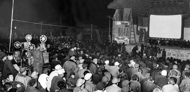 瞧这一家子|一组老照片，带你穿越到1979年，去看看那一年涌现出来的年轻电影明星们