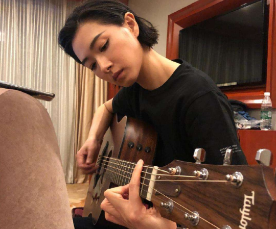 万茜|看了《姐姐》，你还喜欢万茜吗？