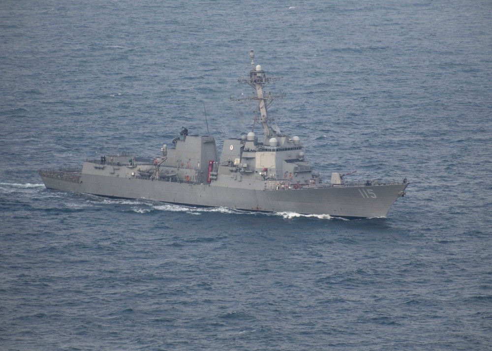 新冠疫情下关岛成为美国军舰避风港,却再发水兵突然死亡事件