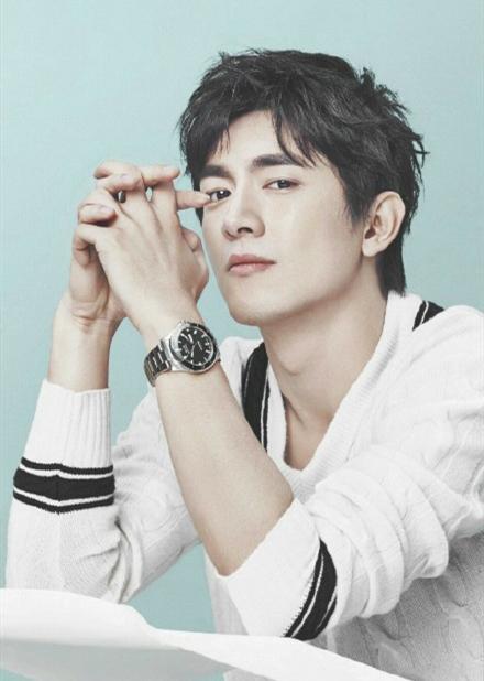 林更新|林更新翻车了？冒充流浪汉淋大雨睡大桥下，被视频原作者打假维权