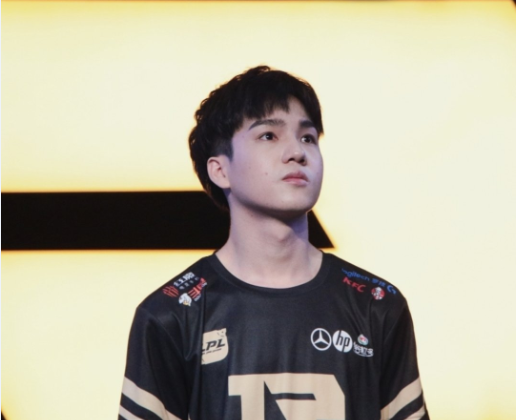 letme比赛获胜被对手评价为"打过s赛的选手",粉丝:他是msi冠军_腾讯新