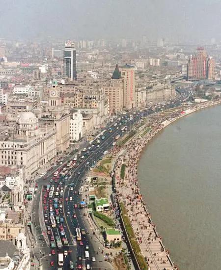 胡歌|等了四年才让胡歌做男主，《繁花》是什么来头？连王家卫都下海了