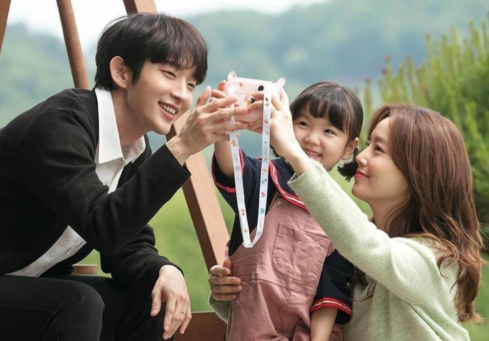 李准基|错过《晚秋》和《幽灵》的李准基，在38岁时能凭《恶之花》翻红吗