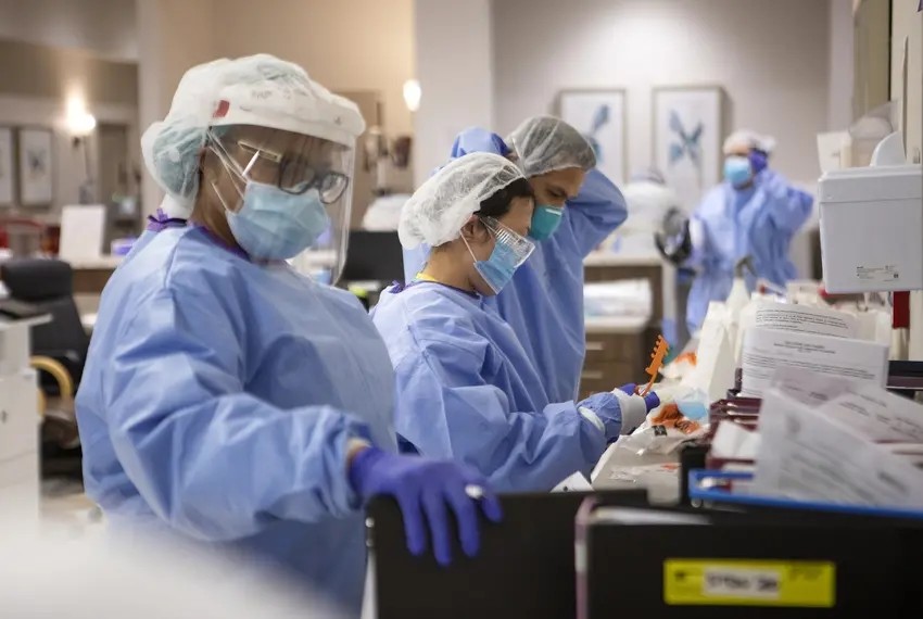 安东尼·福奇|福奇警告：下月日增病例仍未降到1万例，美国将会非常糟糕