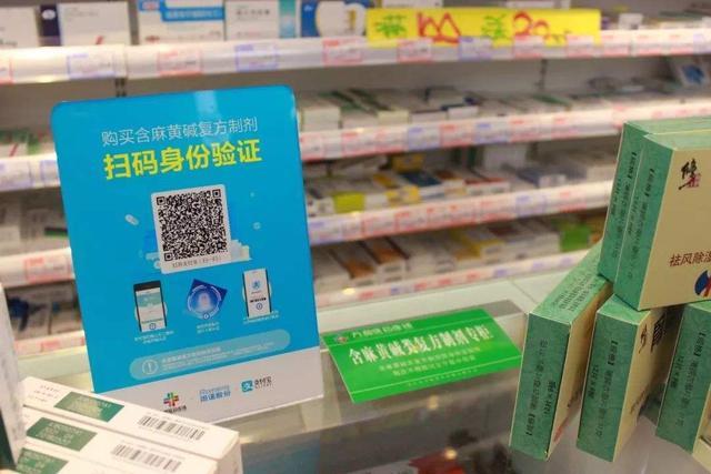 华裔小伙成墨西哥毒枭,豪宅堆了2亿美金,趁警察清点时成功逃跑