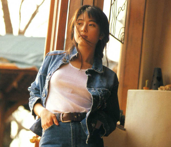 实力歌手40岁遗憾离世,一生仅亮相七次,成名曲被写进教科书|坂井泉水|