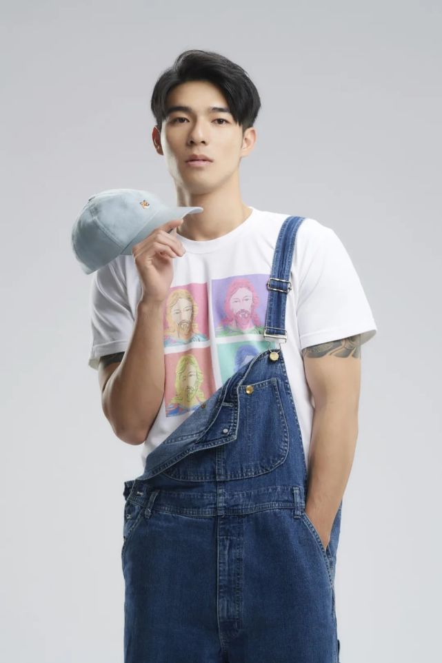 星闻陈昊森生日圆梦加盟华研国际影歌视三栖全方位发展