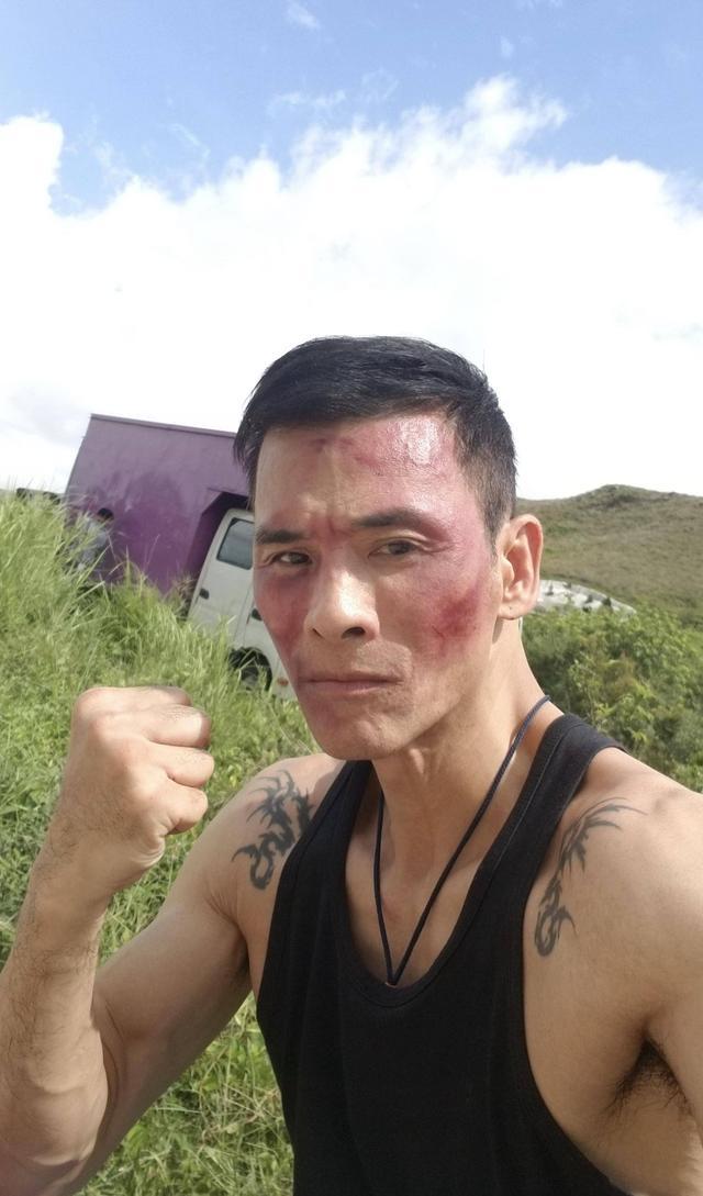 重温使徒行者2袁伟豪性感背影剧中七大肌肉男谁最man