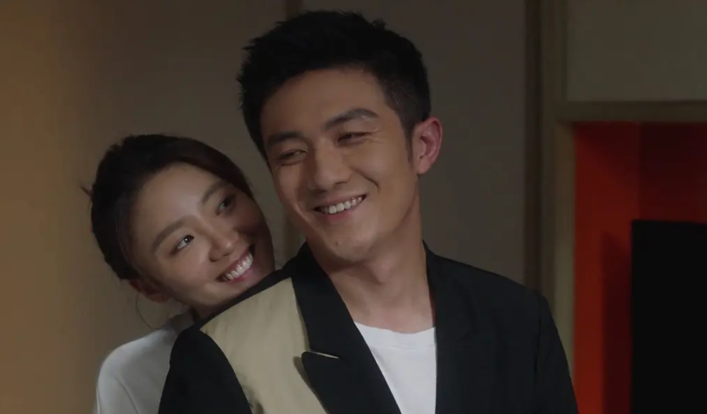 林有有|《三十而已》：如果林有有和梁正贤恋爱是什么情况？网友脑洞大开