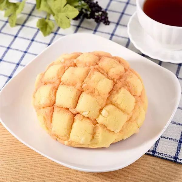 港式菠萝包的亲戚霓虹国的国民美食日式蜜瓜包