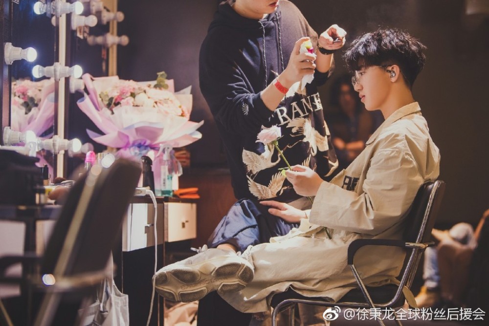 故事▏徐秉龙&陈瑞(带有想象部分)_腾讯新闻