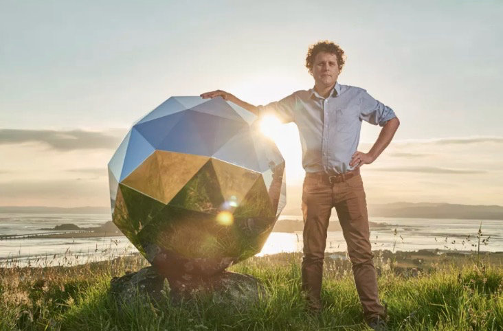 埃隆·马斯克|星链卫星把光污染带入夜空，天文学家对马斯克爆粗口了