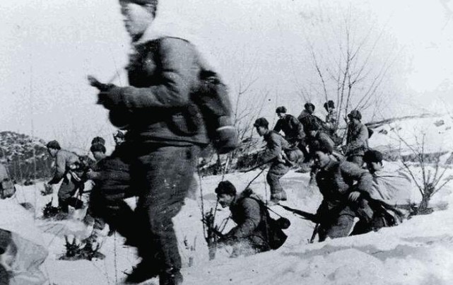 志愿军38军113师以超强急行军抢占三所里,邓华连声高喊:这是奇迹