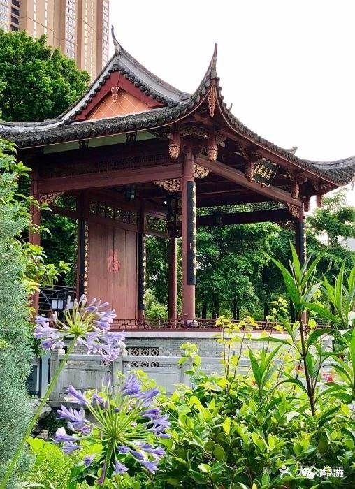 我爱北海茶亭路上的茶亭!