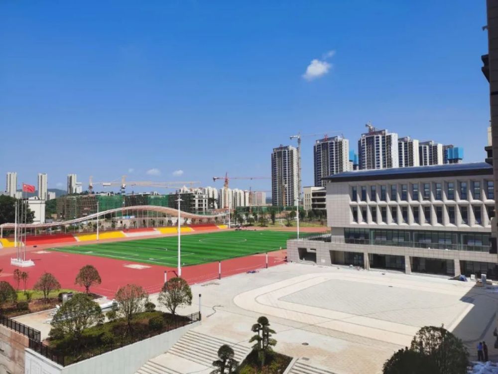 学费全免长郡云龙实验学校建成今秋开学设班108个