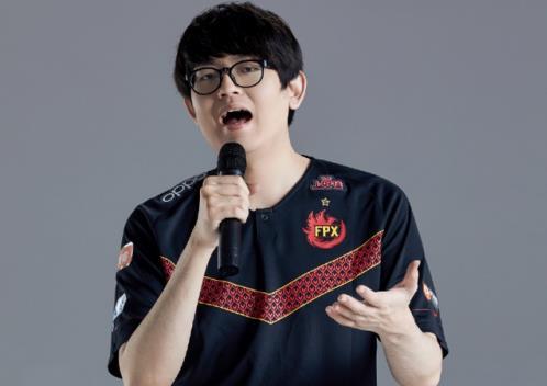 Faker为什么没有上场比赛？Doinb打不过T1新中单Clozer？