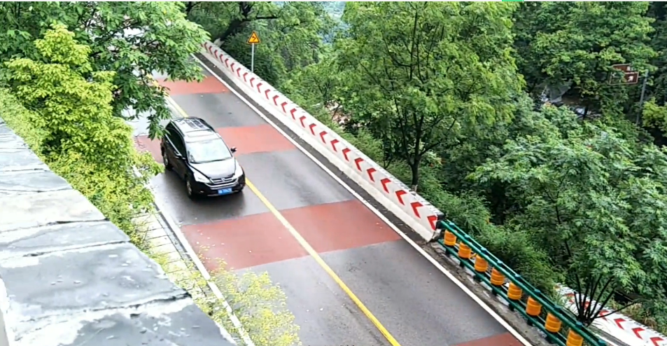 湖南最"险峻"公路,坡陡弯急游客多,辉煌历史更骄傲