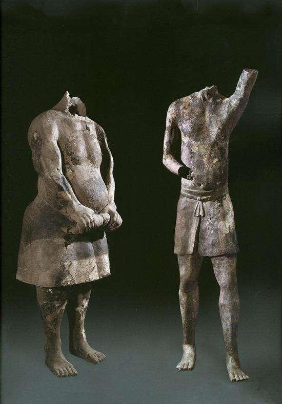 真实古墓葬中的陪葬俑:用人俑代替人殉,为何孔子还骂始作俑者