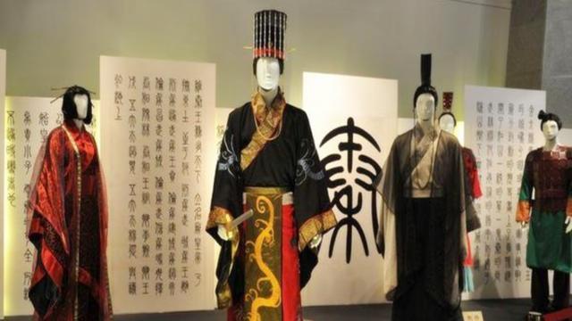 古代女子会打扮 特别是这个朝代 让现代很多衣服都成 地摊货 腾讯新闻