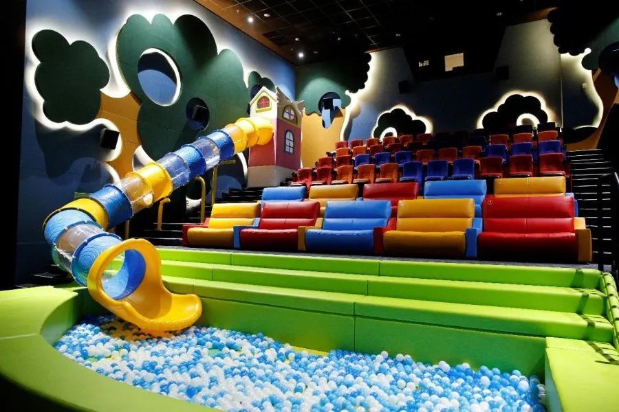 你在海里看过电影吗沙漠弄堂里呢许久没见万达影城大变样