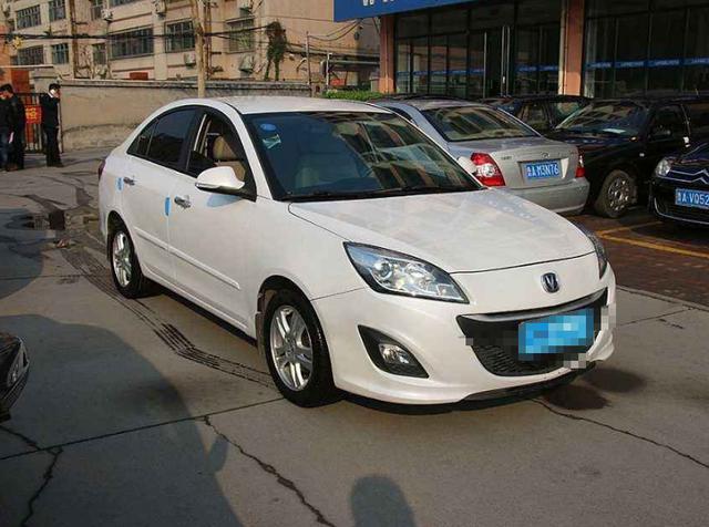 长安锐翔,工薪阶层买得起的好车,皮实耐用省油,只要四万多