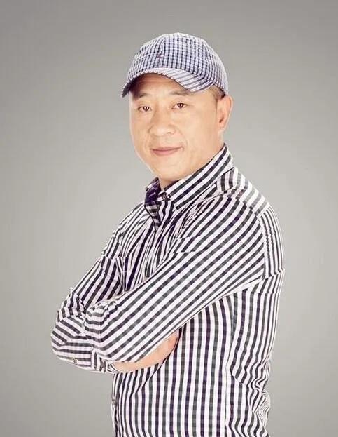 赵本山想低调神隐,徒弟刘小光却"高调"犯错!师徒真是冤家吗?