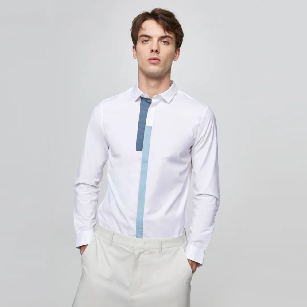 除了白色衬衣,还有一些细节的衬衣,不会太过于正式的衬衫款式是日常