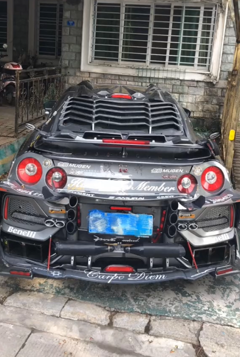 车主爆改 东瀛战神 Gtr遭嫌弃 网友 这不是我喜欢的gtr 日产gt R 东瀛战神 Nismo 空气动力套件 车型