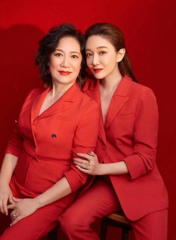 王绘春因雍正王朝走红长相酷似申军谊感情经历却不同